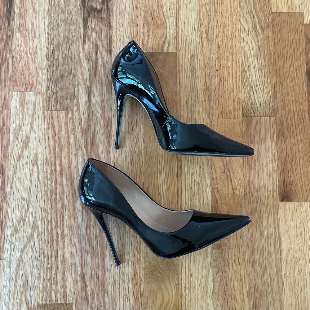 ❄️Saks Fifth Avenue Elegant Black Stiletto Heels